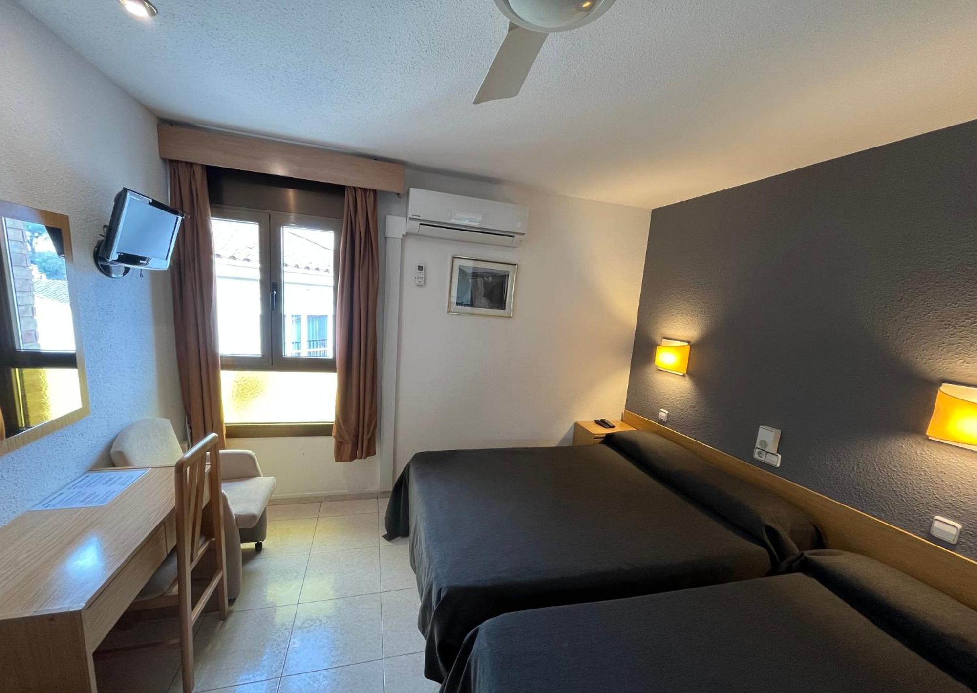 Hostal Tarres Anglés Exteriér fotografie